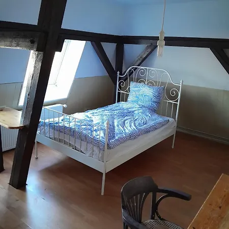 Campeggio Wg-zimmer In Villendachgeschoss Nahe Am Bahnhof Heide (Schleswig-Holstein)