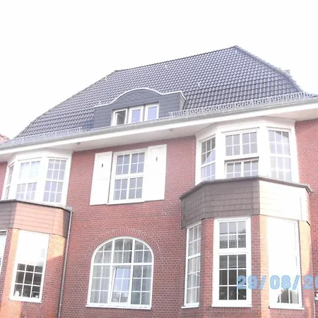 Campeggio Wg-zimmer In Villendachgeschoss Nahe Am Bahnhof Heide (Schleswig-Holstein)