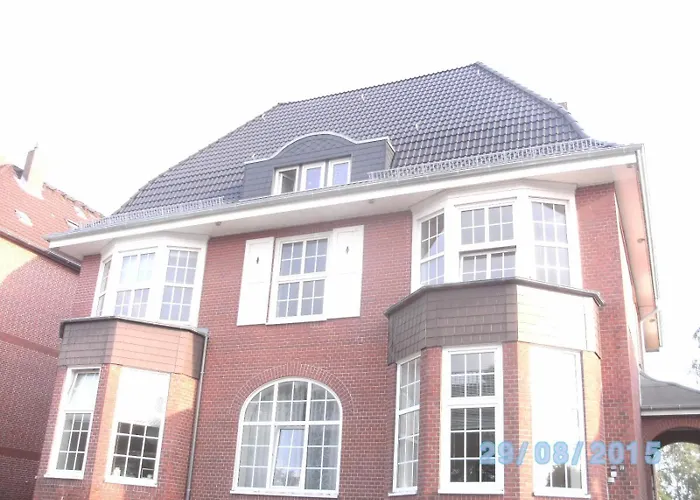 Campingplatz Wg-zimmer In Villendachgeschoß Nahe Am Bahnhof Heide (Schleswig-Holstein)